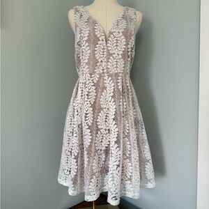 Lulus White Lace Fit & Flare Dress | V-Neck Floral Lace Midi | NWT Size L,prom